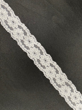 Weißer Spitzenbesatz - T 738 (CF)