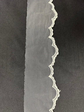 Elfenbeinfarbene bestickte Spitzenborte - T202