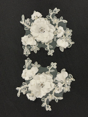 Elfenbeinfarbene, perlenbesetzte 3D-Spitzenapplikationen - T286