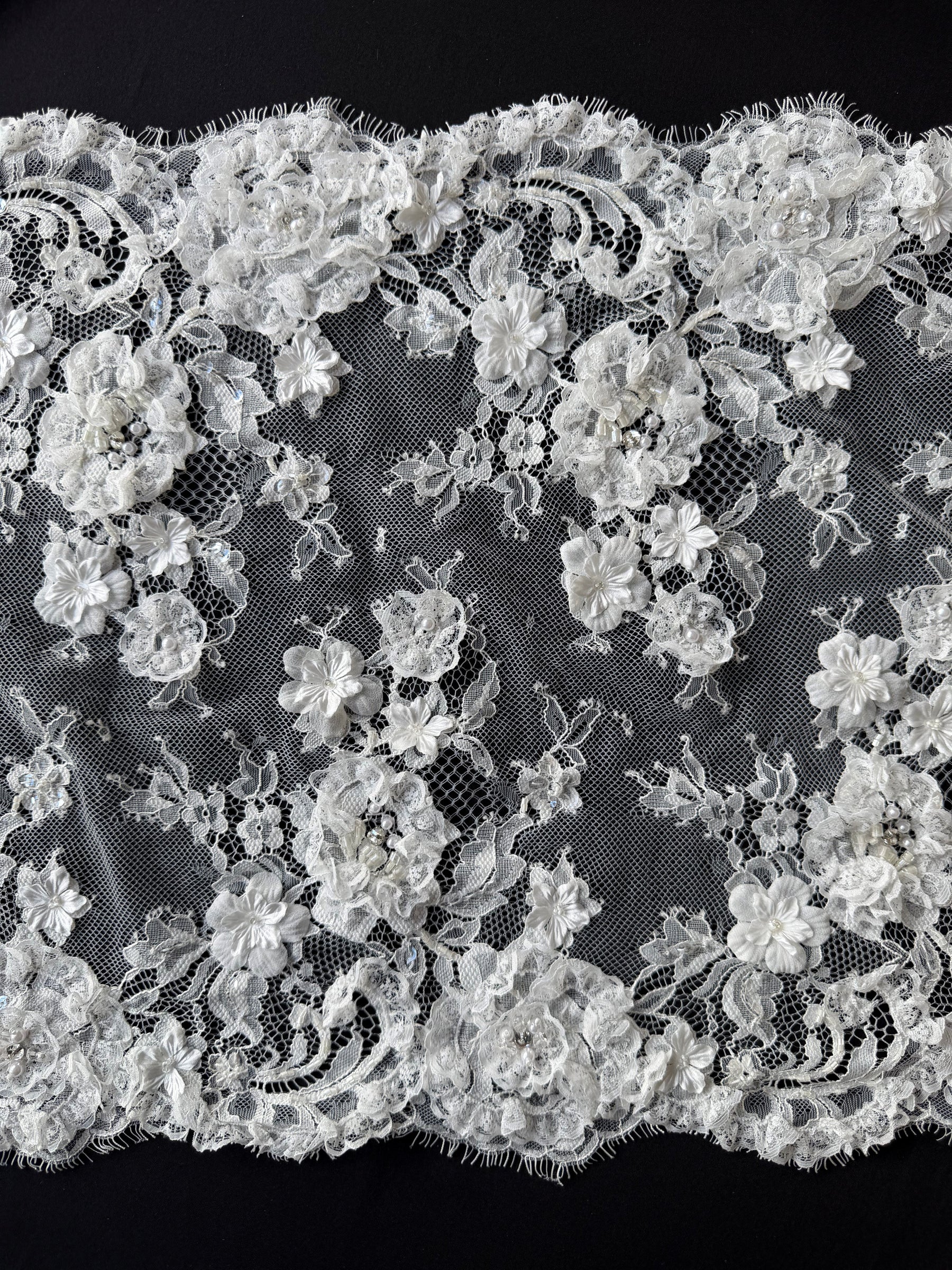 3D elfenbeinfarbene Spitzenborte – T622