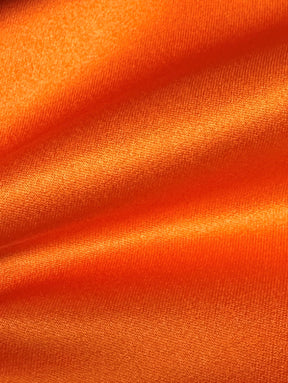 Mandarinenfarbener Polyester-Satin – Kanada