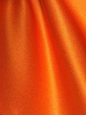 Mandarinenfarbener Polyester-Satin – Kanada