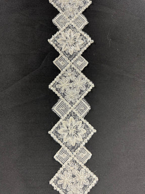 Elfenbeinfarbene Perlenspitzenborte - TR 142 (CF)
