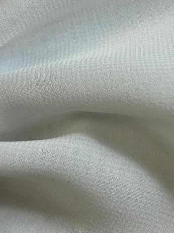 Weißer Polyester-Chiffon (150 cm/59 Zoll) – Benevolence