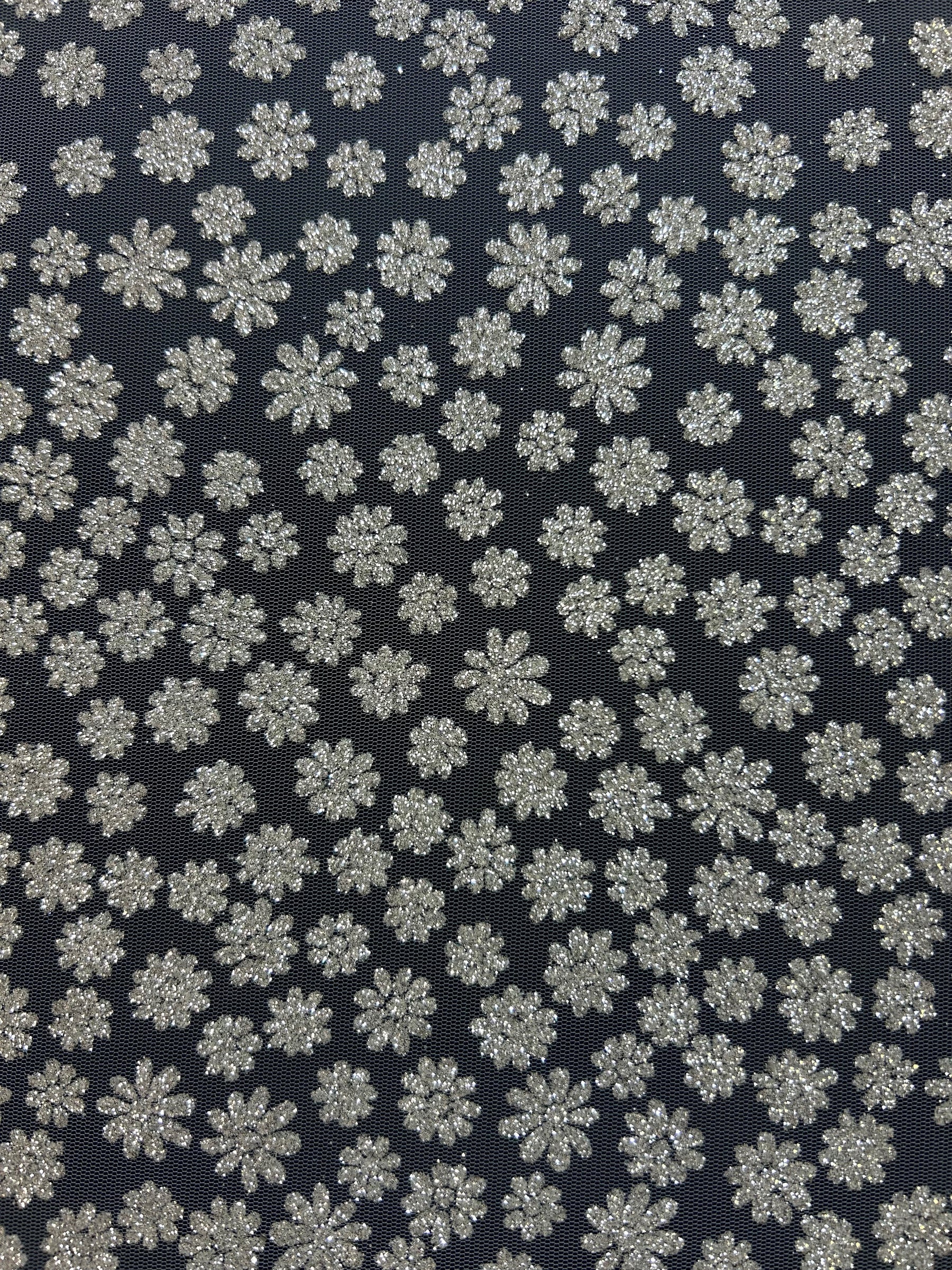 Elfenbeinfarbener Tüll mit Glitzerblumen - Yasha