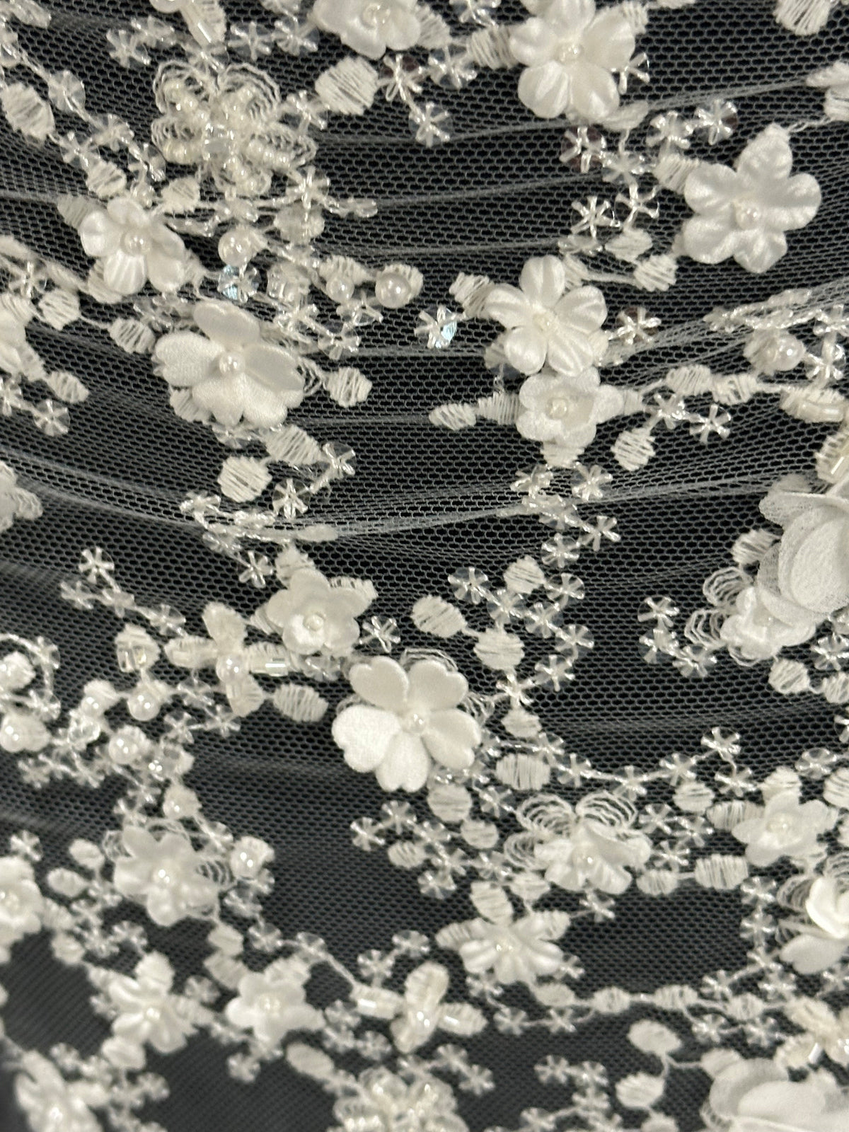 Elfenbeinfarbene 3D-gestickte Spitze – Savinder (CF Sarah)