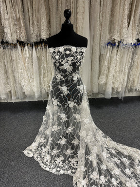 Elfenbeinfarbene Blumenspitze – Galliarde