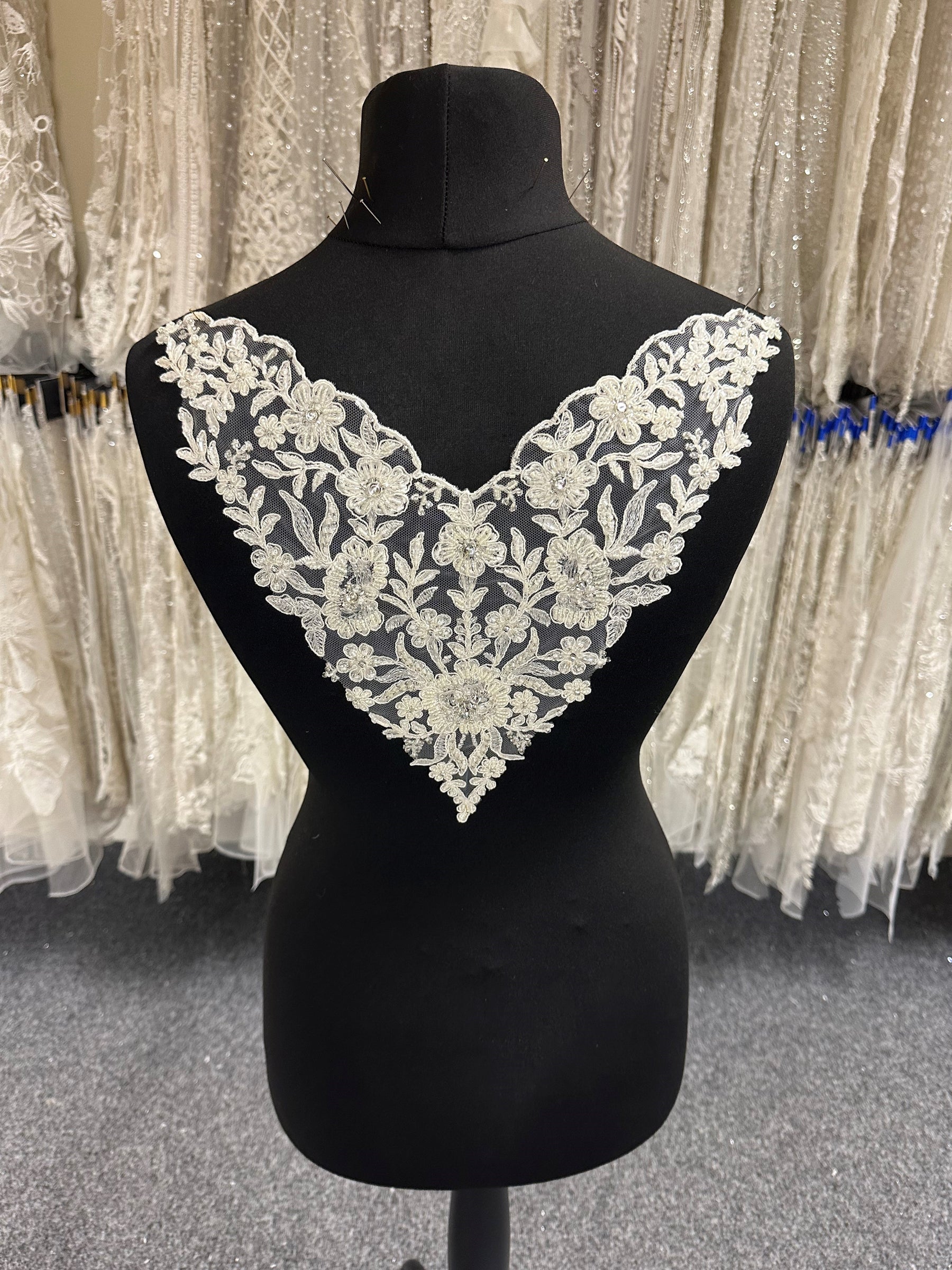 Kristallstickerei - Garrett (CF AP 2323)