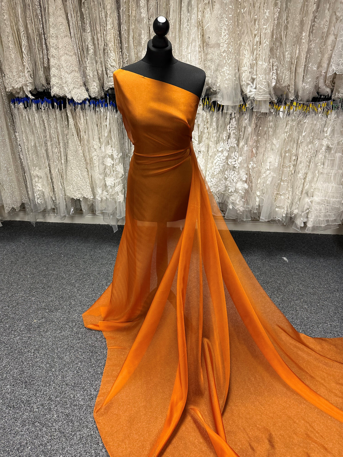 Kastanienbrauner Polyester-Chiffon - Honesty