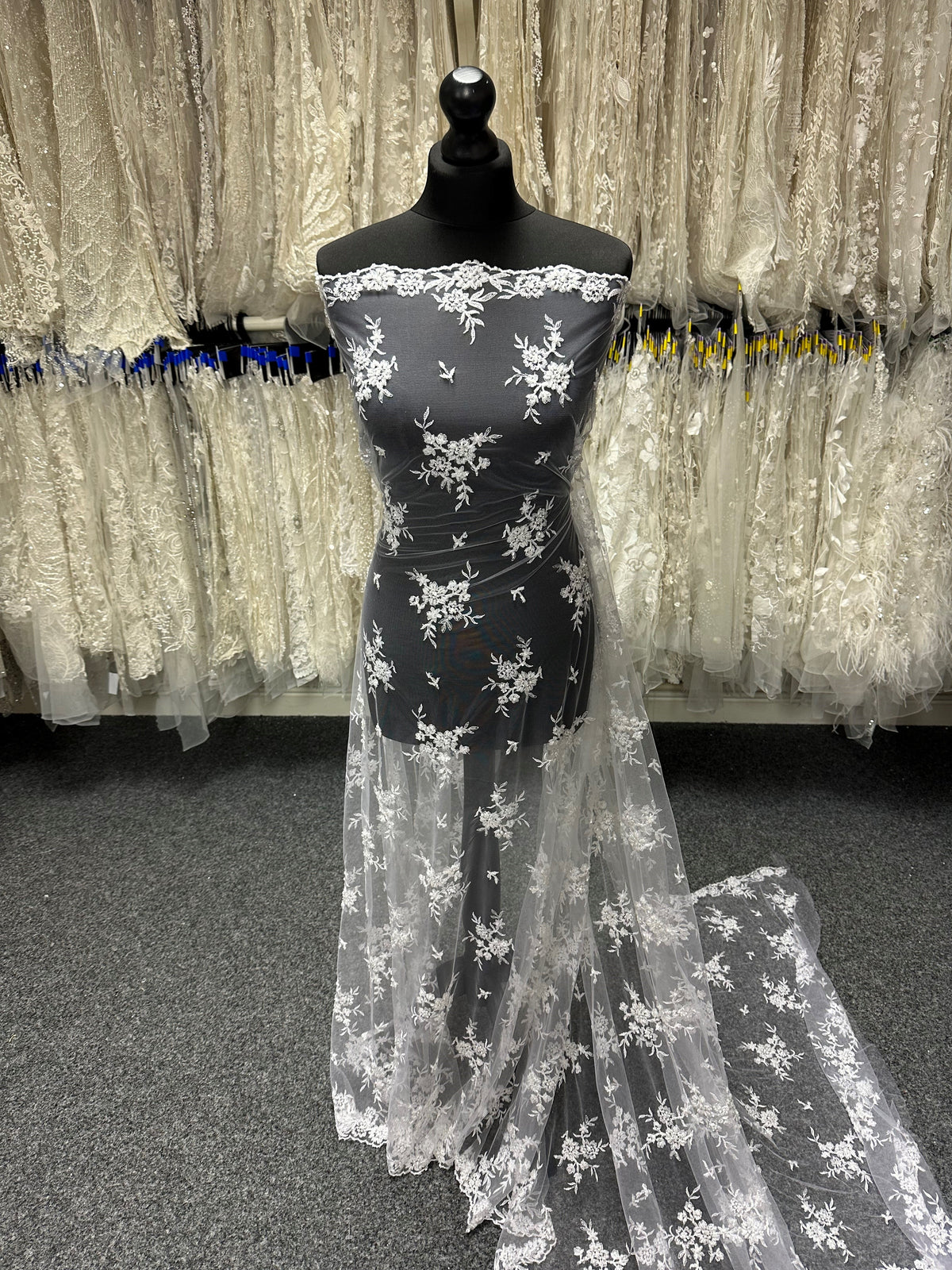 Weiße Perlenspitze - Ream