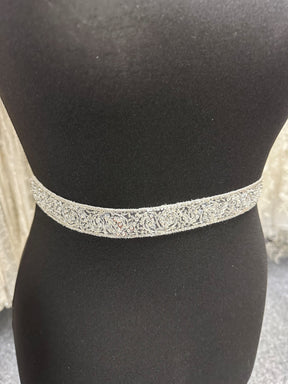 Elfenbeinfarbener Kristallbesatz – Copium