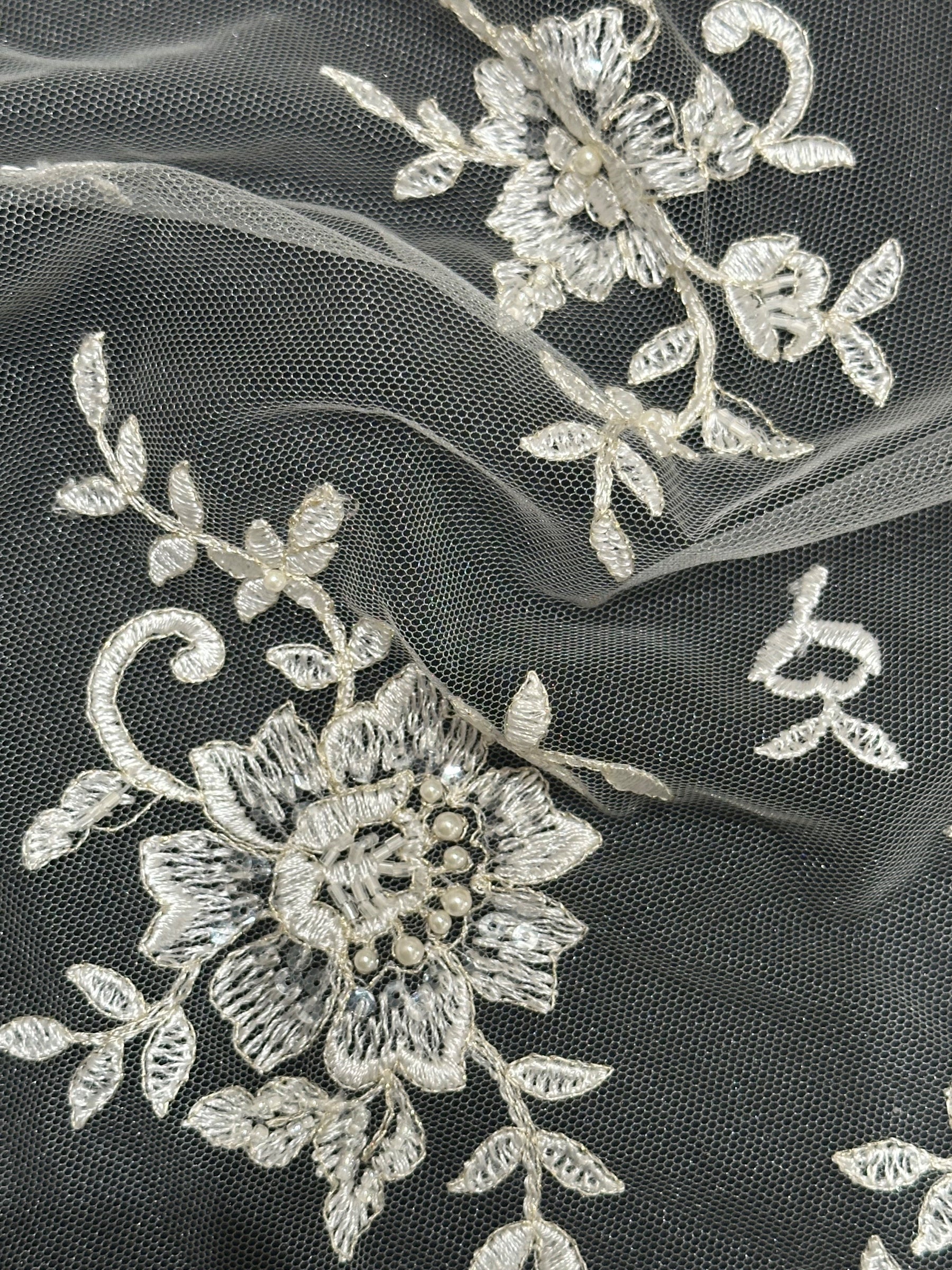 Elfenbeinfarbene Perlenspitze - Languid (CF Lucinda)