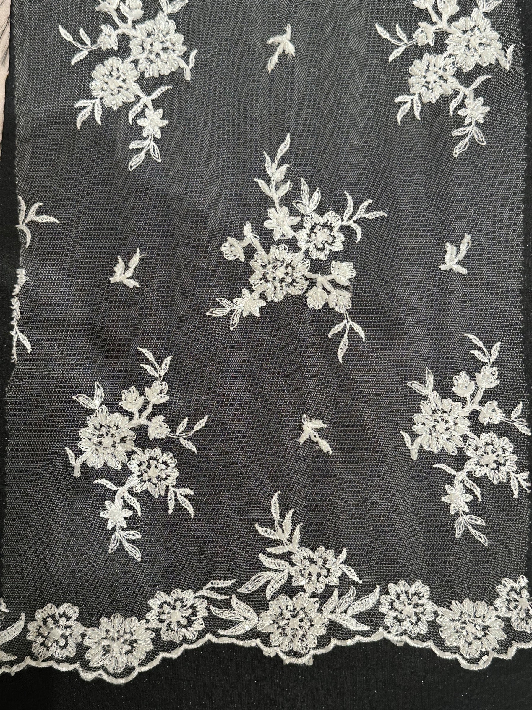 Elfenbeinfarbene Paillettenspitze - Roxanne (CF)