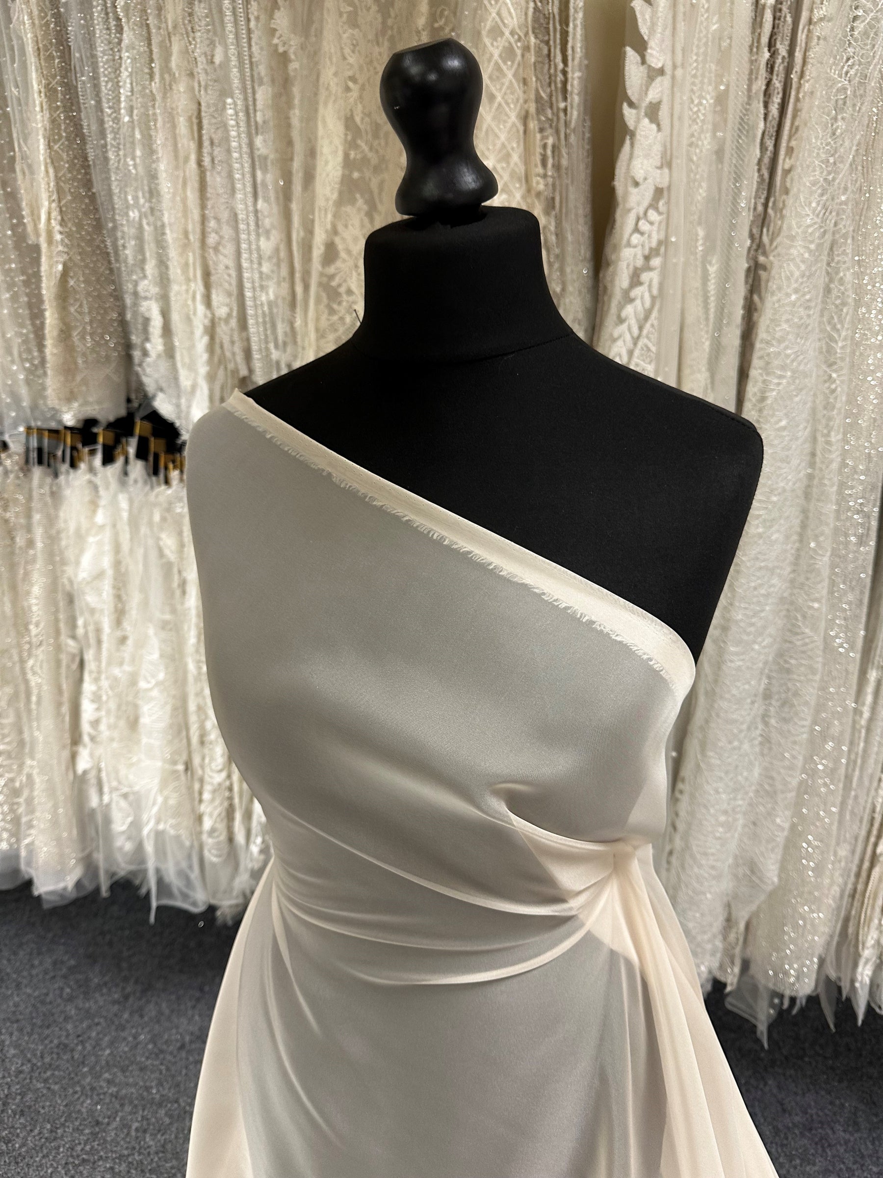 Champagner-Polyester-Chiffon – Honesty