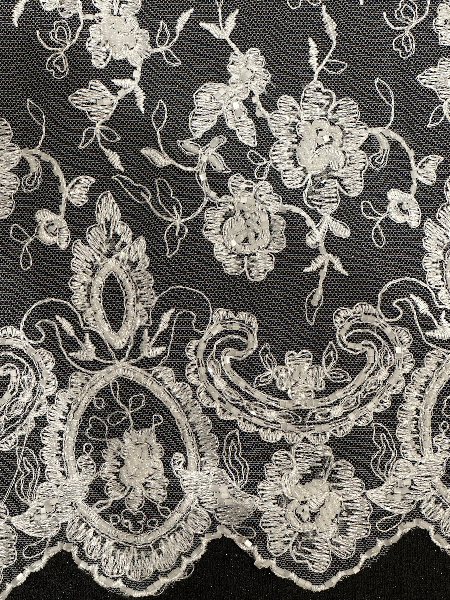 Elfenbeinfarbene Paillettenspitze - Sienna (CF) 