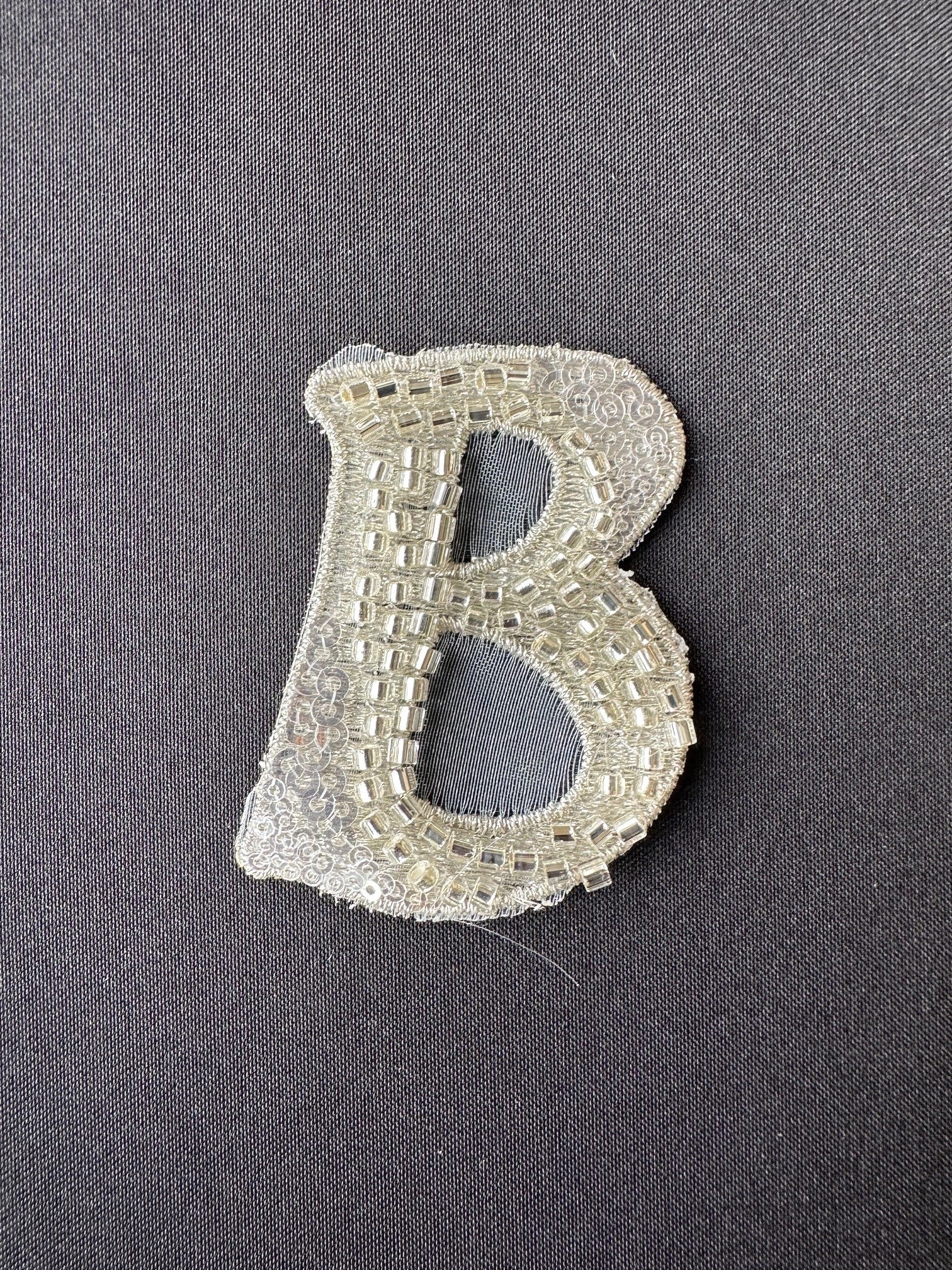 Perlenbuchstabe B