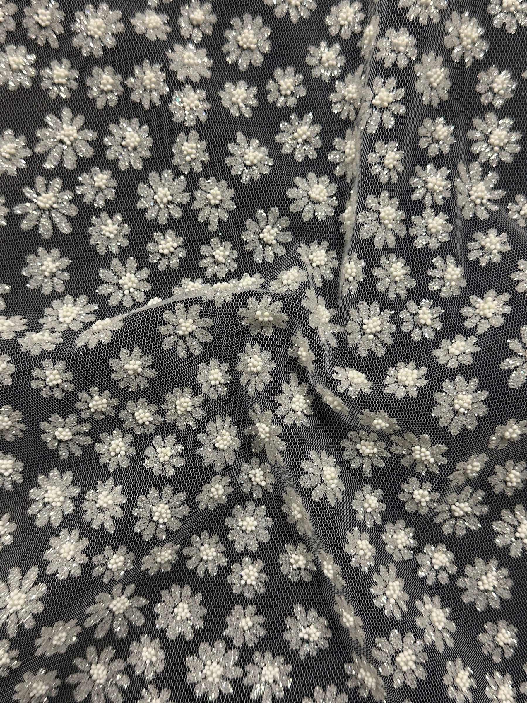 Weißer Glitzertüll mit Blüten - Joanne (CF)