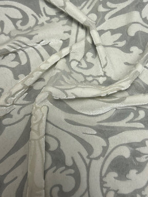 Elfenbeinfarbener Samt-Ausbrenner - Zellstoff