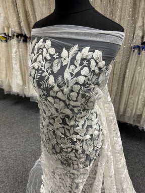 Elfenbeinfarbene Perlenstickerei-Spitze - Cheney