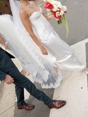 Elfenbeinfarbener, schnurgebundener Spitzenbesatz – Hawaii