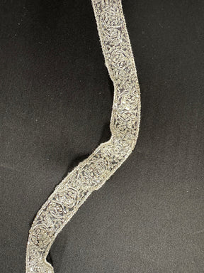 Elfenbeinfarbener Kristallbesatz – Copium