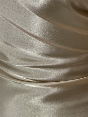 Champagnerfarbener Polyestersatin - Sacred