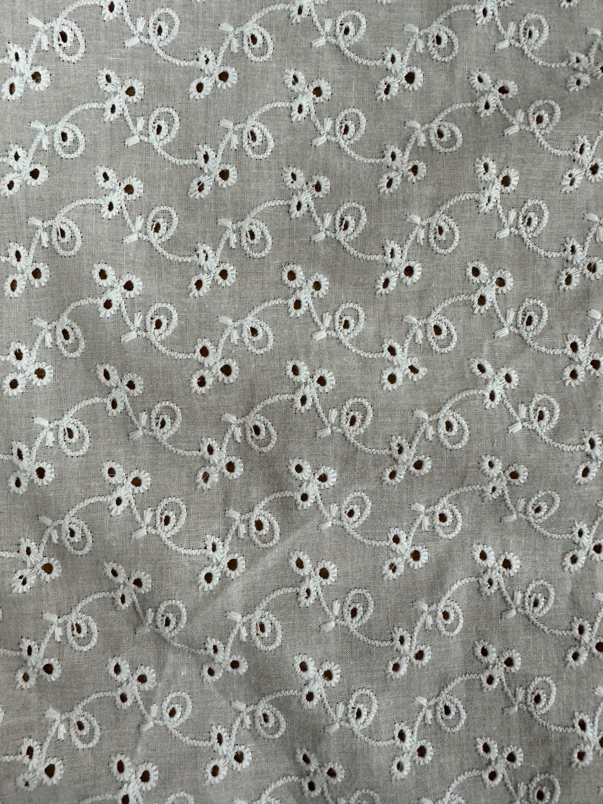 Elfenbein Broderie Anglaise – Kork