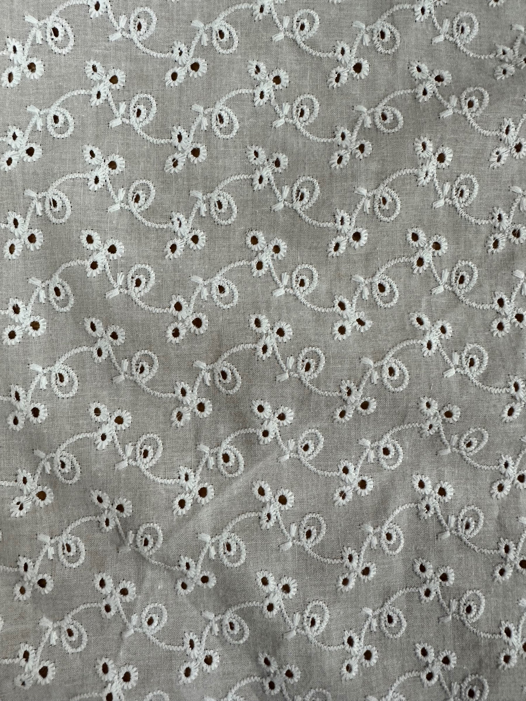 Elfenbein Broderie Anglaise – Kork