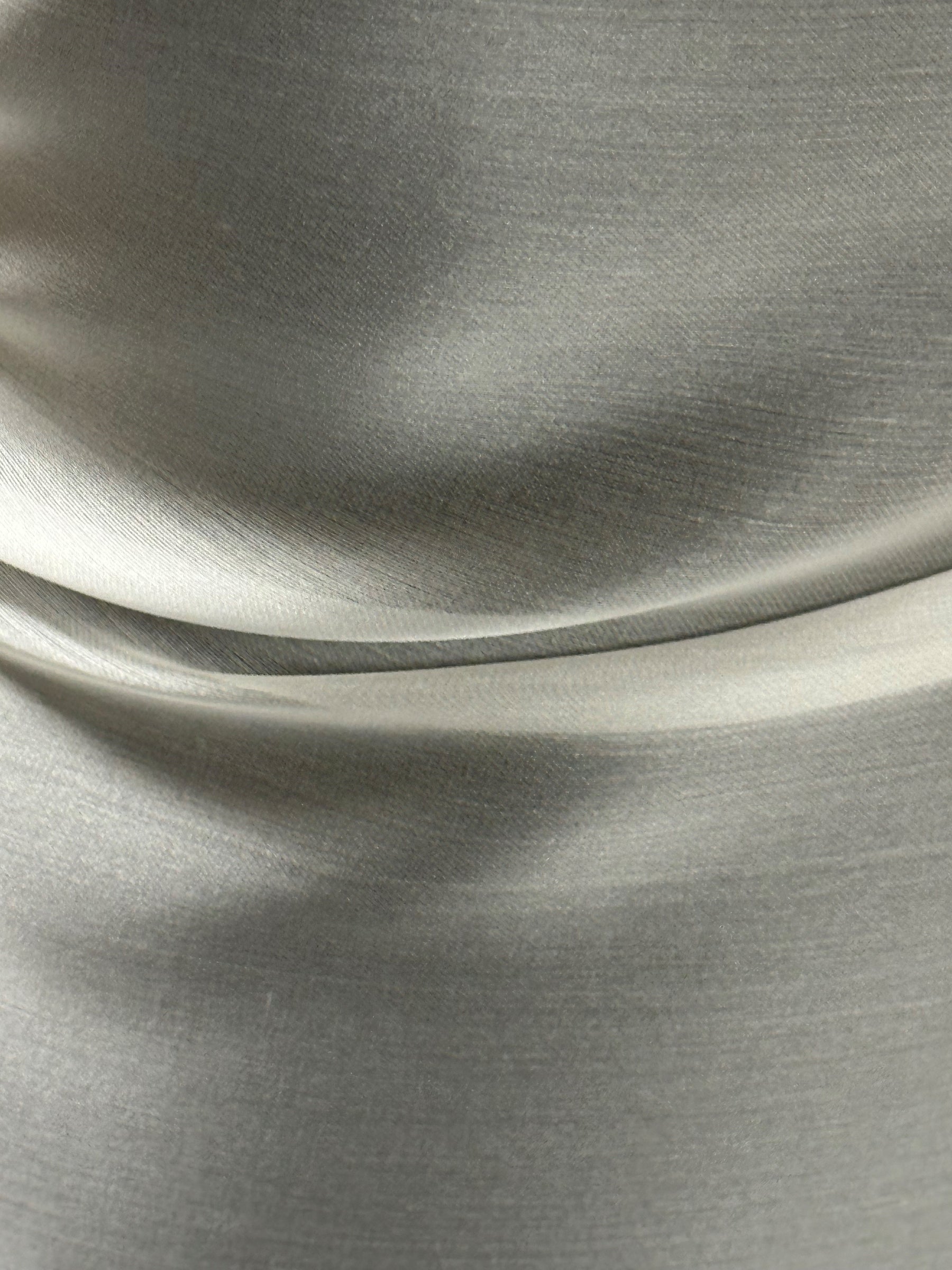Elfenbeinfarbener Seidensatin-Organza - P771