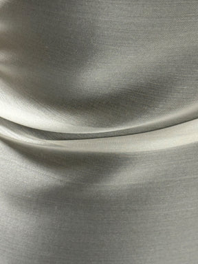 Elfenbeinfarbener Seidensatin-Organza - P771