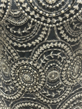 Elfenbeinfarbene Perlenspitze aus den 1920er Jahren – ein echter Hingucker