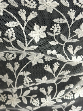 Elfenbeinfarbene, bestickte Blumenspitze - Lizzy