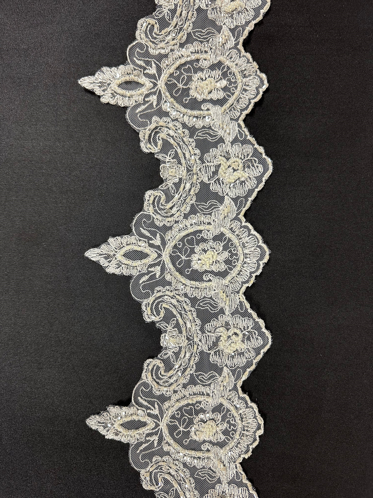 Cappuccino-Stickerei-Spitzenborte - Saftig (CF T 052)