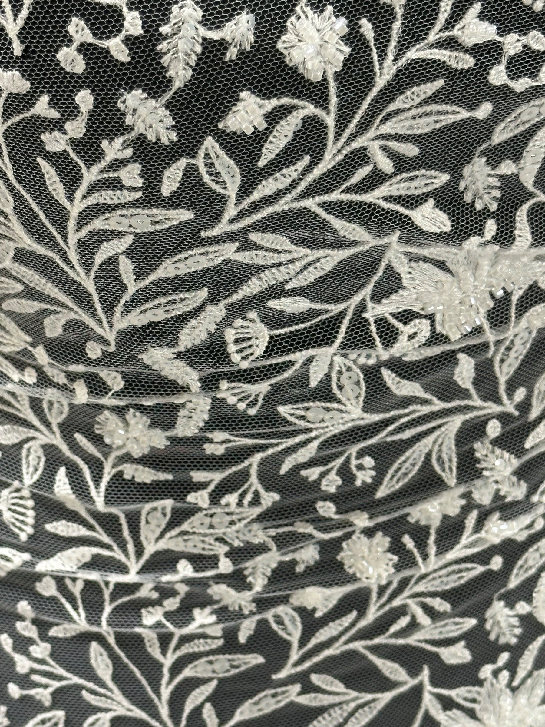 Elfenbeinfarbene Perlenstickerei-Spitze - Minka 