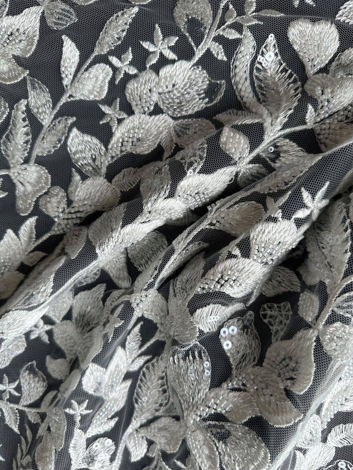 Elfenbeinfarbene Perlenstickerei-Spitze - Cheney