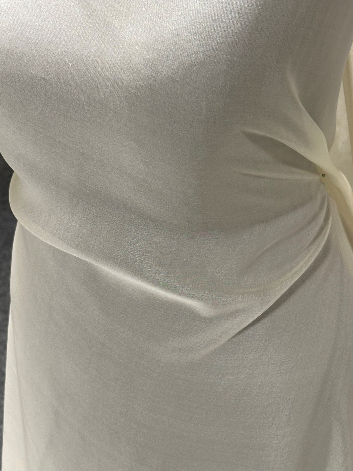 Champagnerfarbener Seidenchiffon – Superba