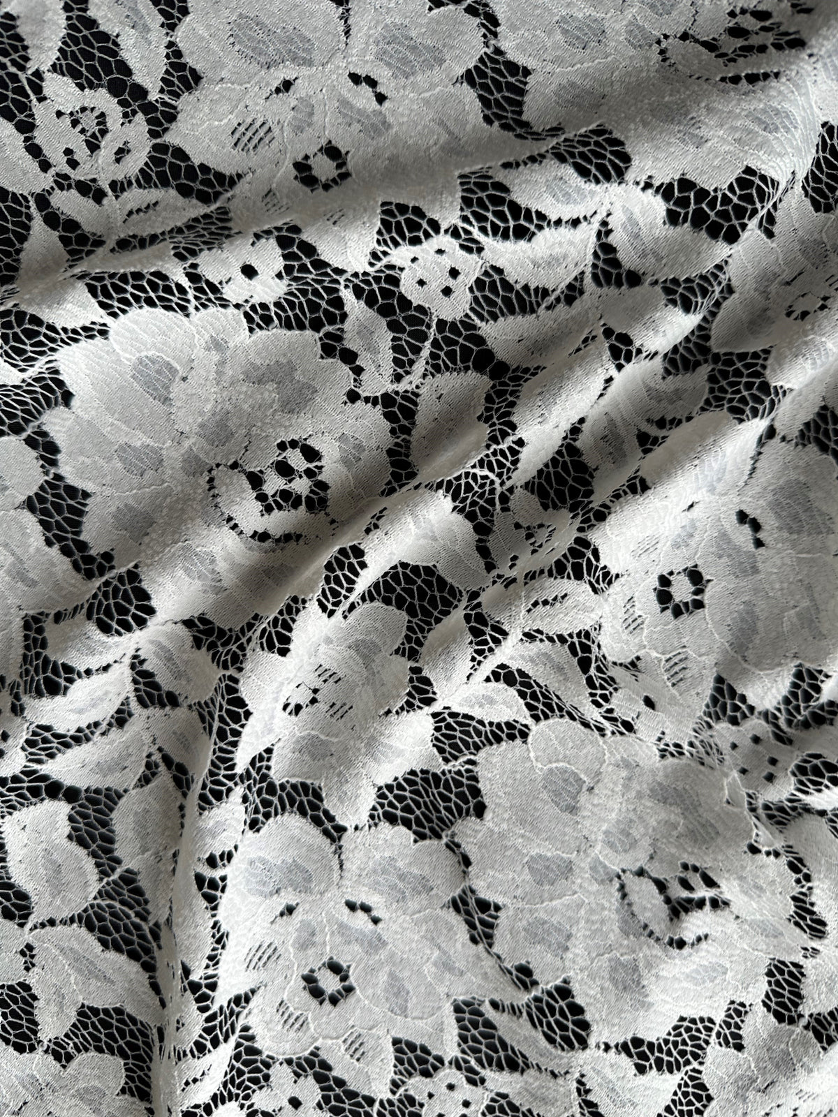 Elfenbeinfarbene Raschelspitze - Jenica