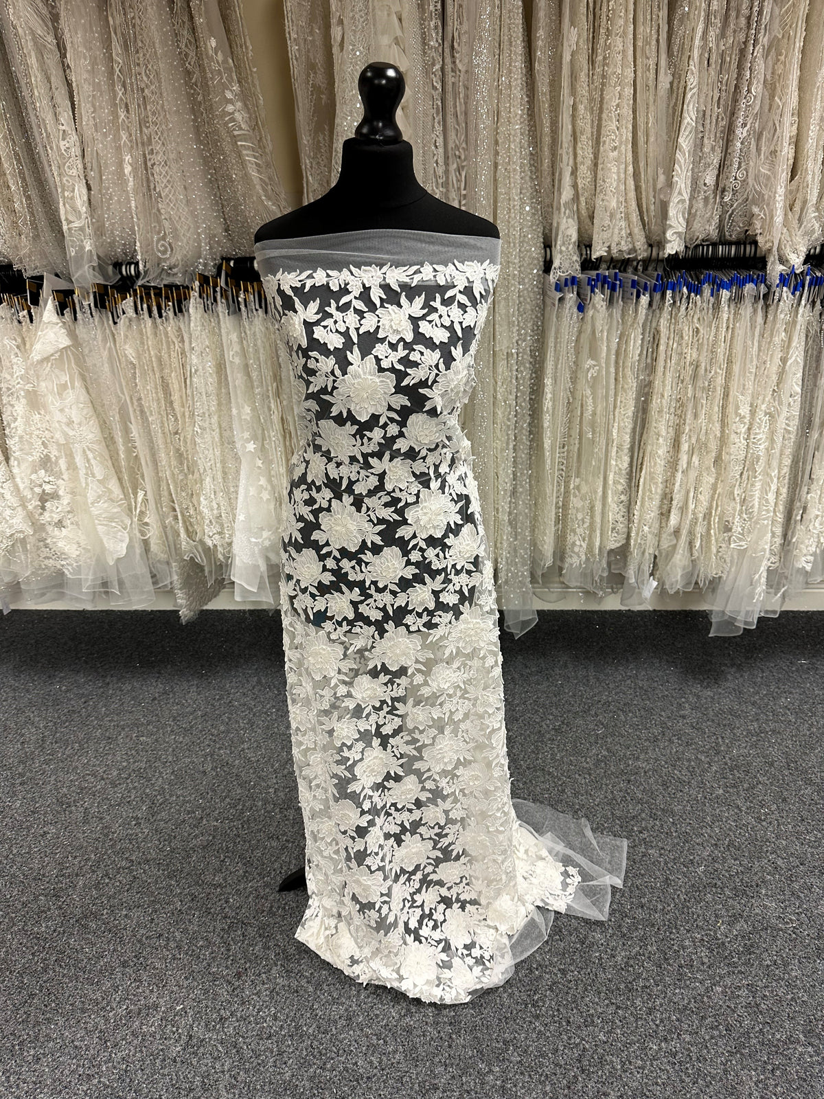 Elfenbeinfarbene bestickte Spitze - Fonda (CF Fonda)