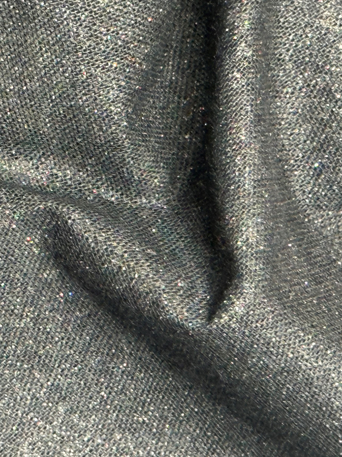 Schwarzes, superfeines, aufbügelbares Vlies – Magma