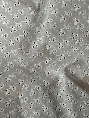 Elfenbein Broderie Anglaise – Kork