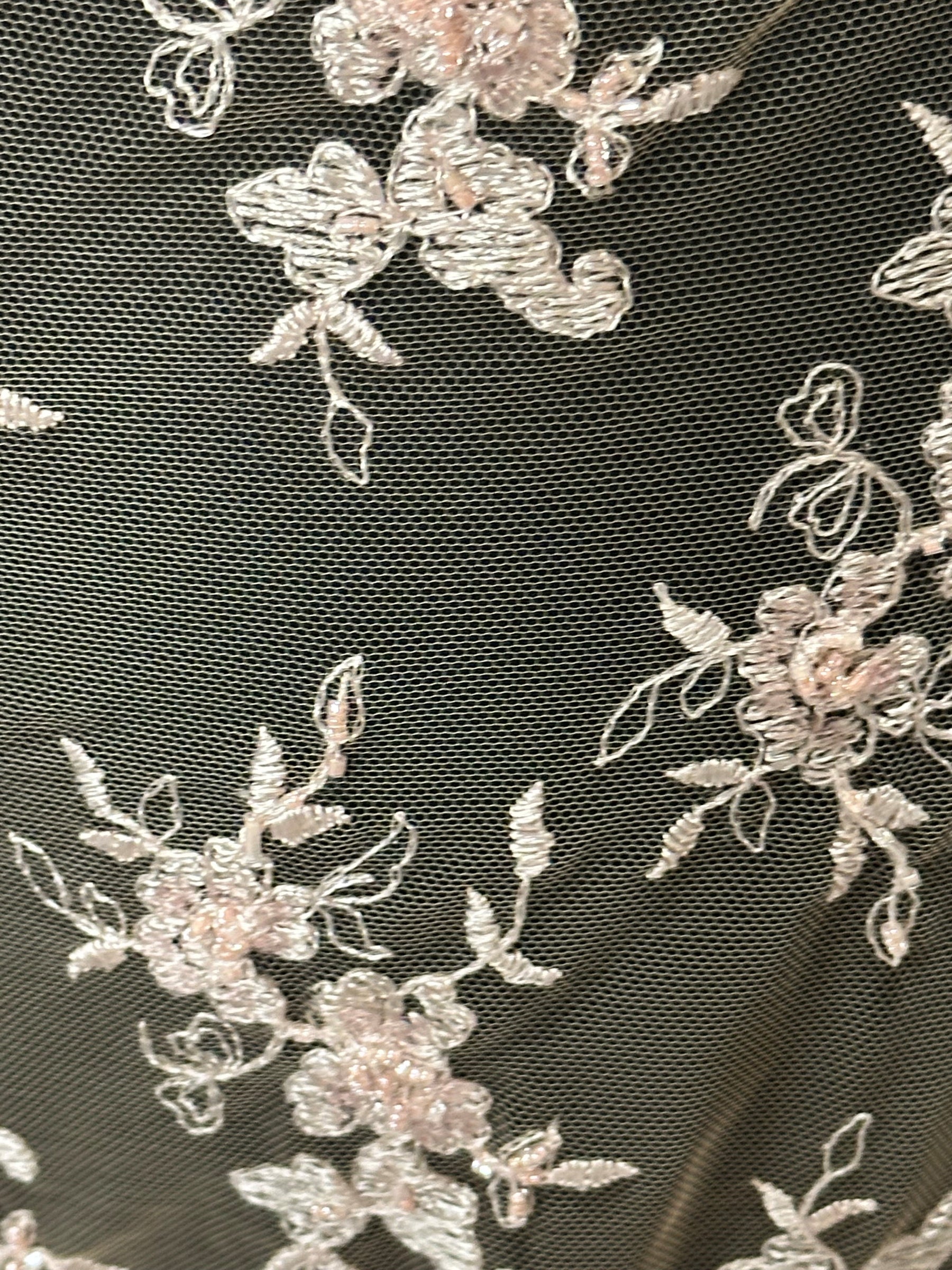 Nude Perlenstickerei - Saftig