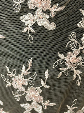 Nude Perlenstickerei - Saftig