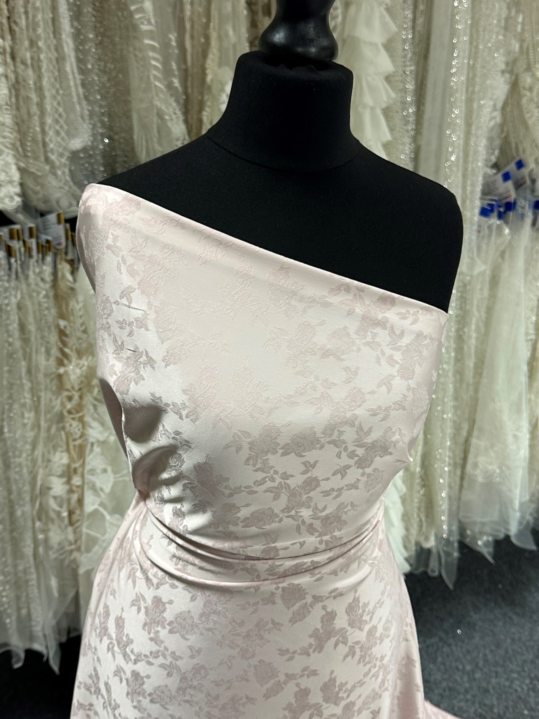 Rosa Jacquard-Brokat - Rogo