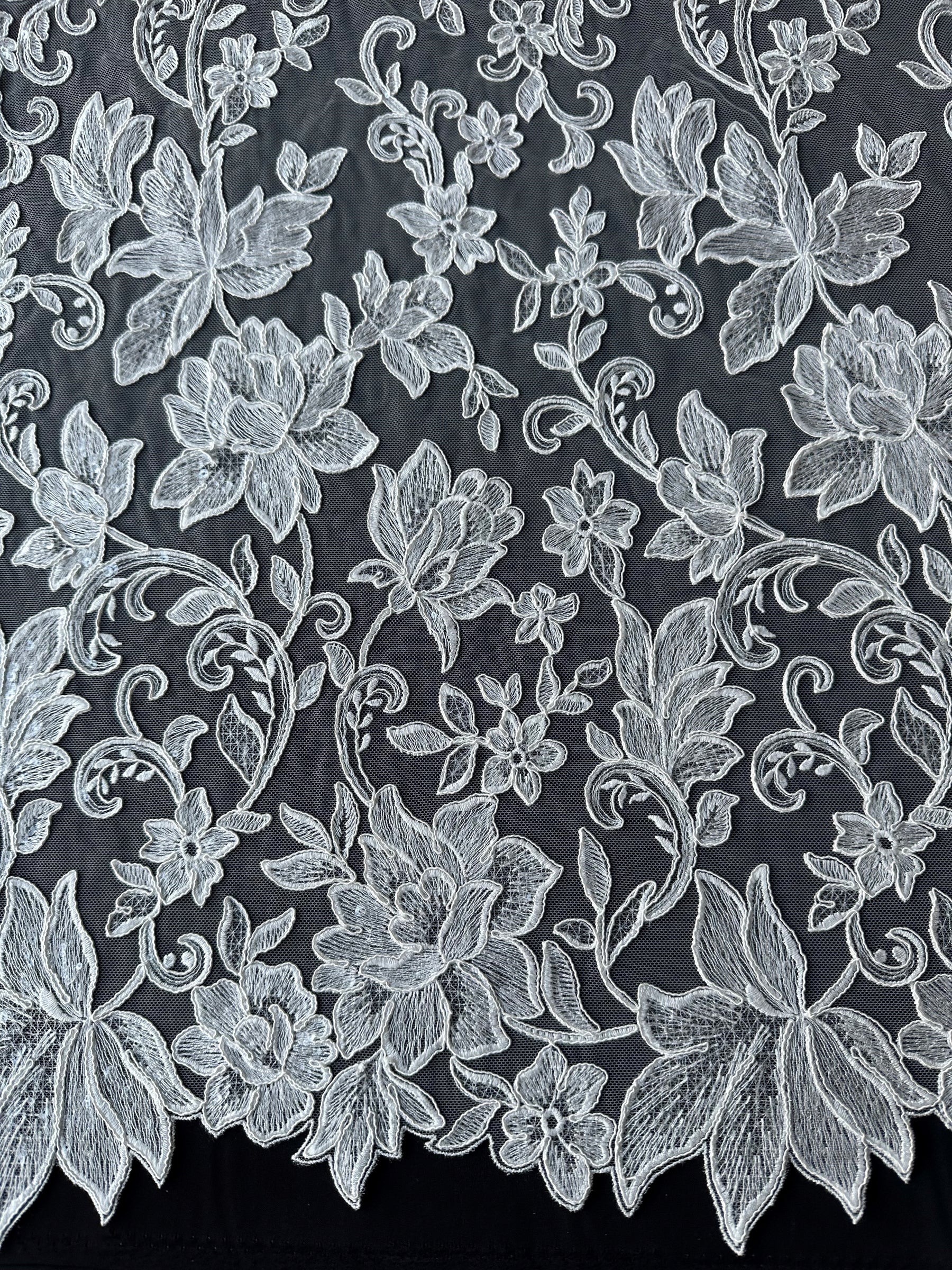 Elfenbeinfarbene Kordelspitze – Reidun