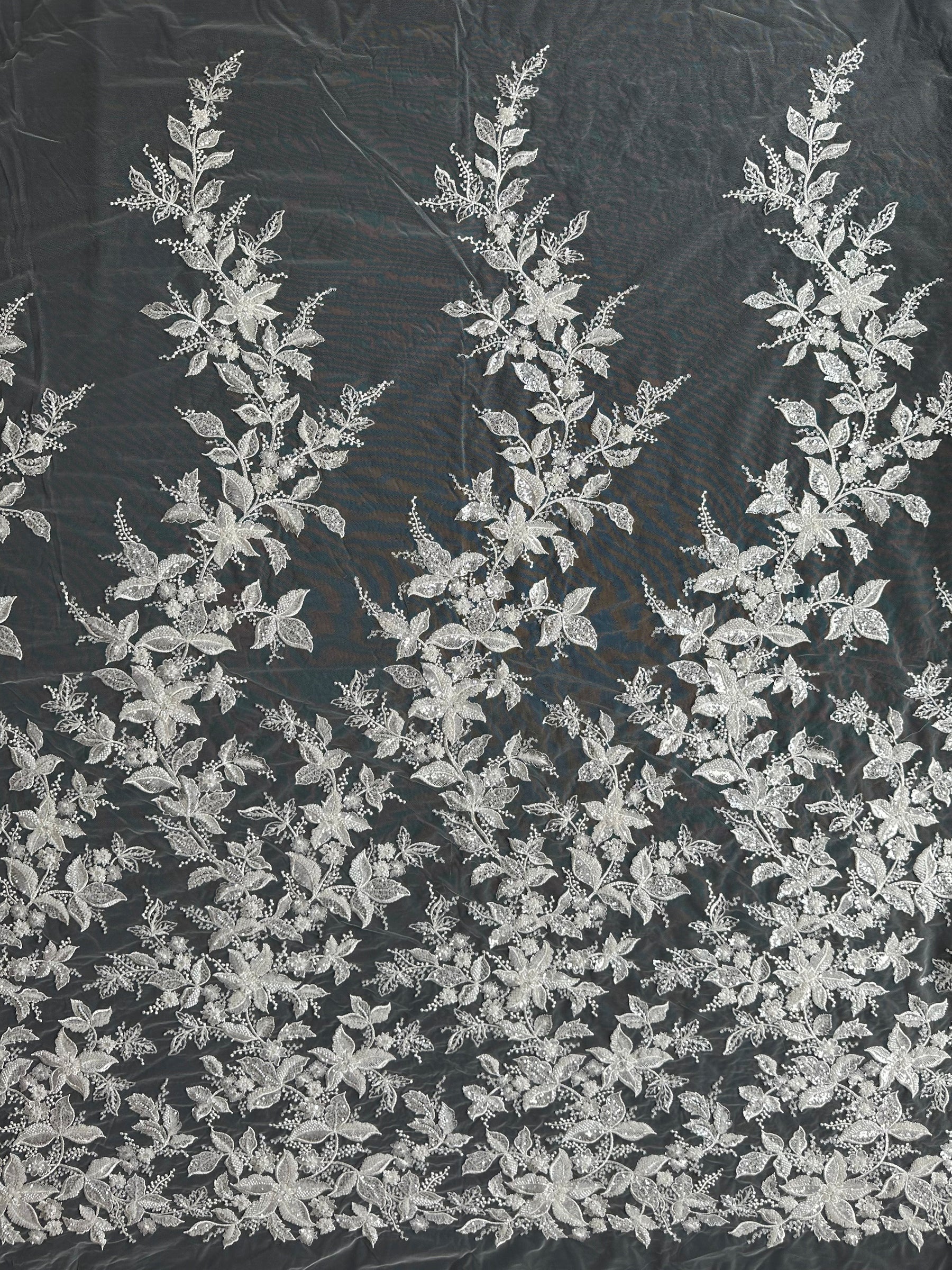 Elfenbeinfarbene Perlenspitze - EB1101