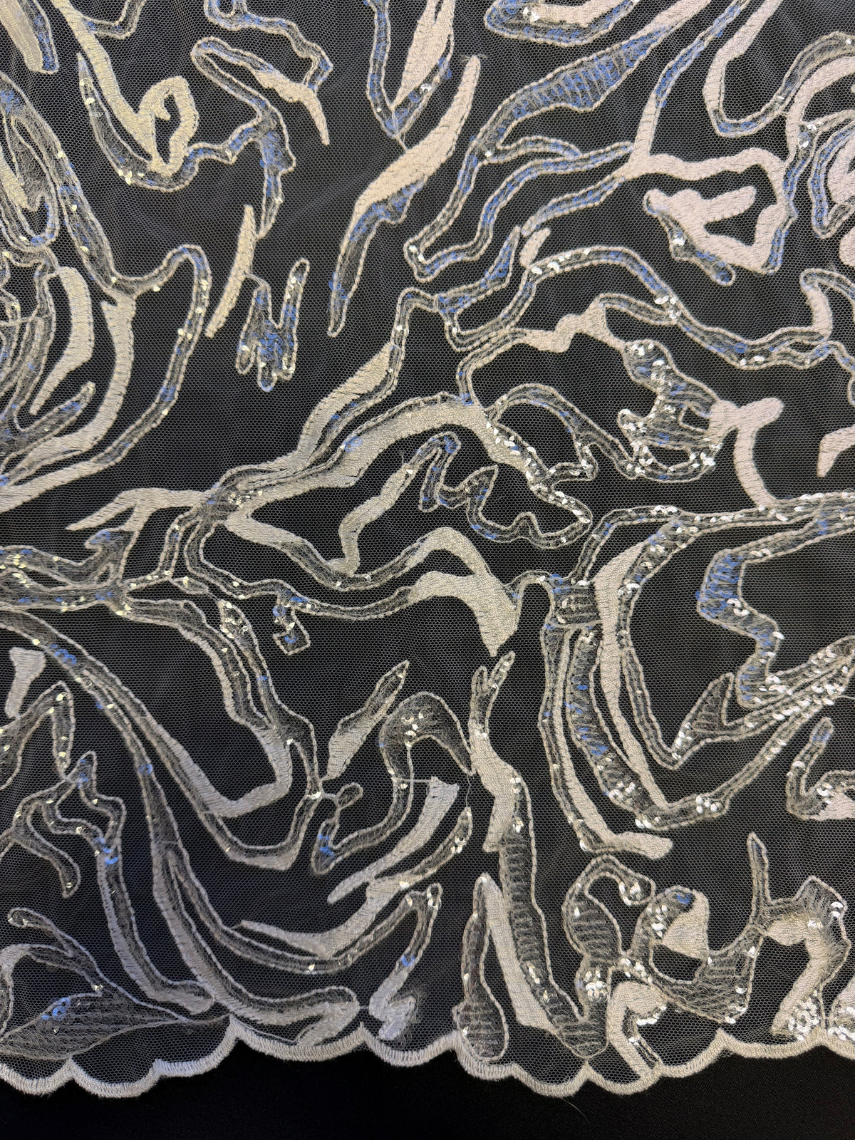 Elfenbeinfarbene Paillettenspitze - EB3012