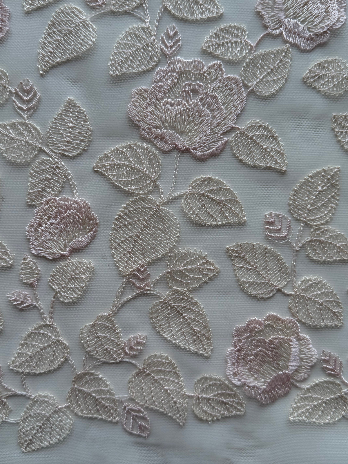 Muschelrosa Stickereispitze - EB5042