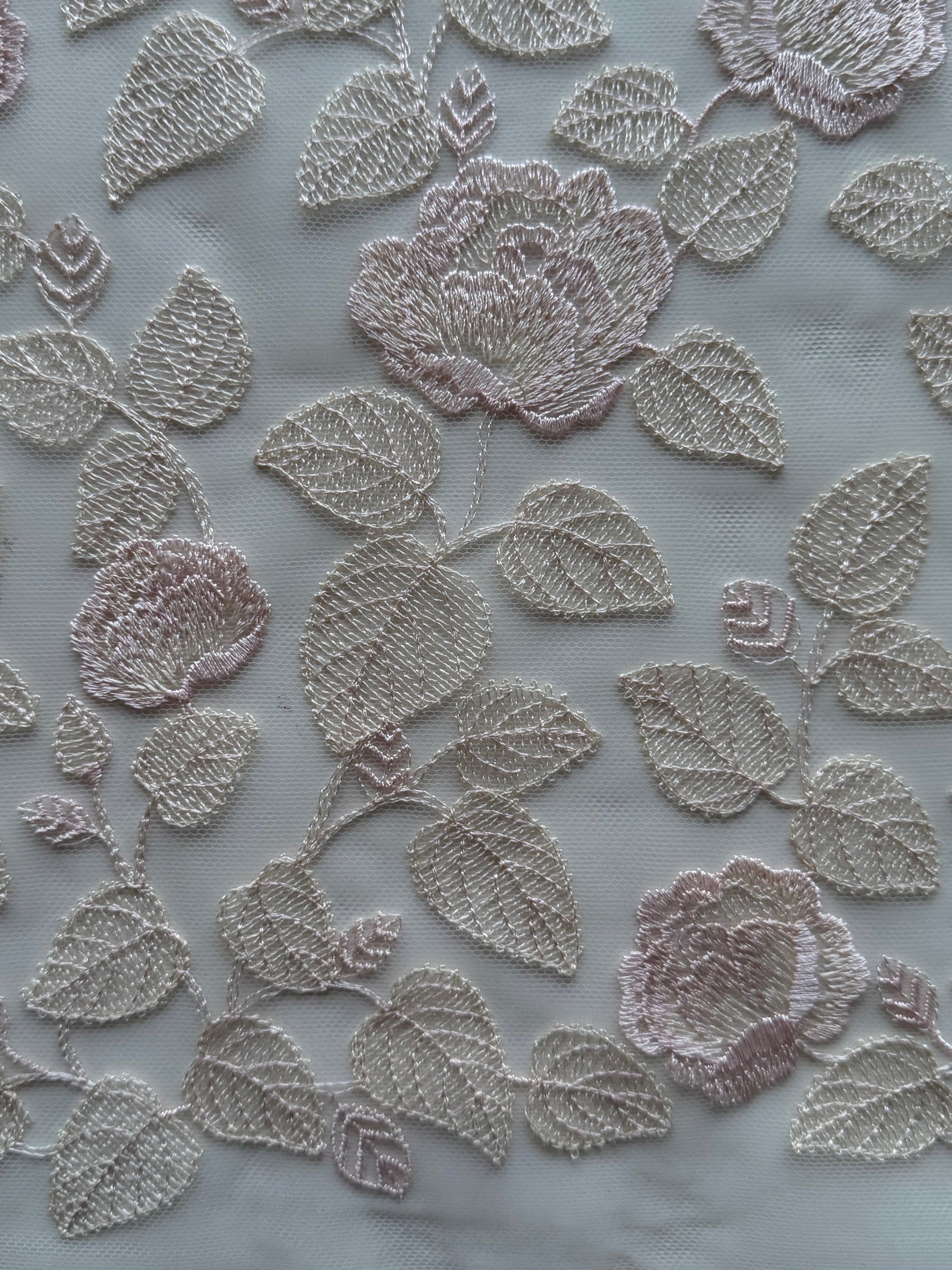Muschelrosa Stickereispitze - EB5042