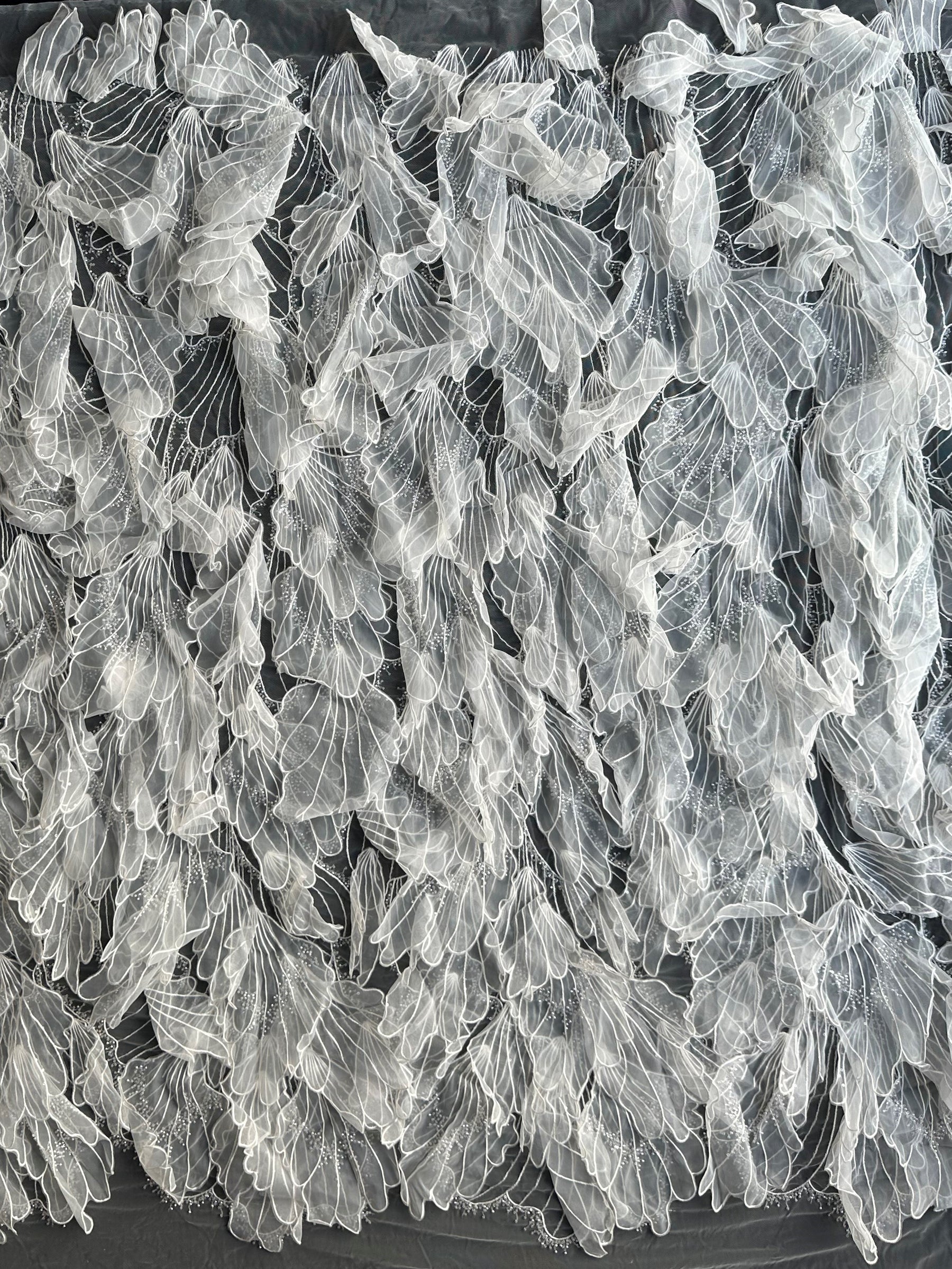 Elfenbeinfarbene 3D-Spitze – Fallon