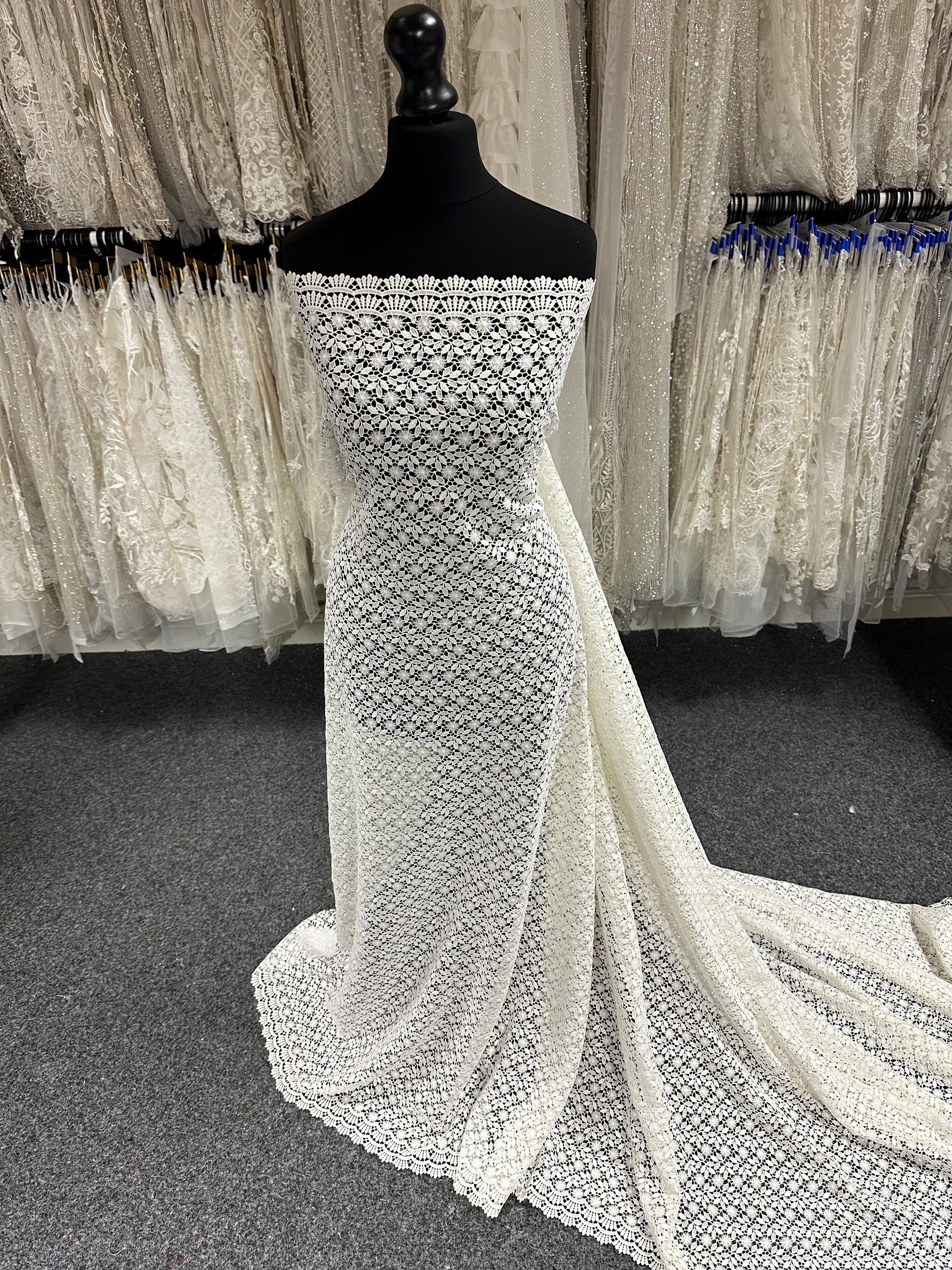 Elfenbeinfarbene Guipure-Spitze - Natur